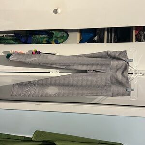 Black white and grey leggings. Capri.